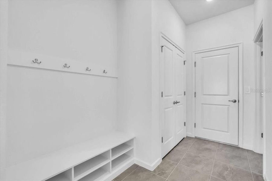 Spacious, unfurnished interior of a new home in , Venice (Image 14).