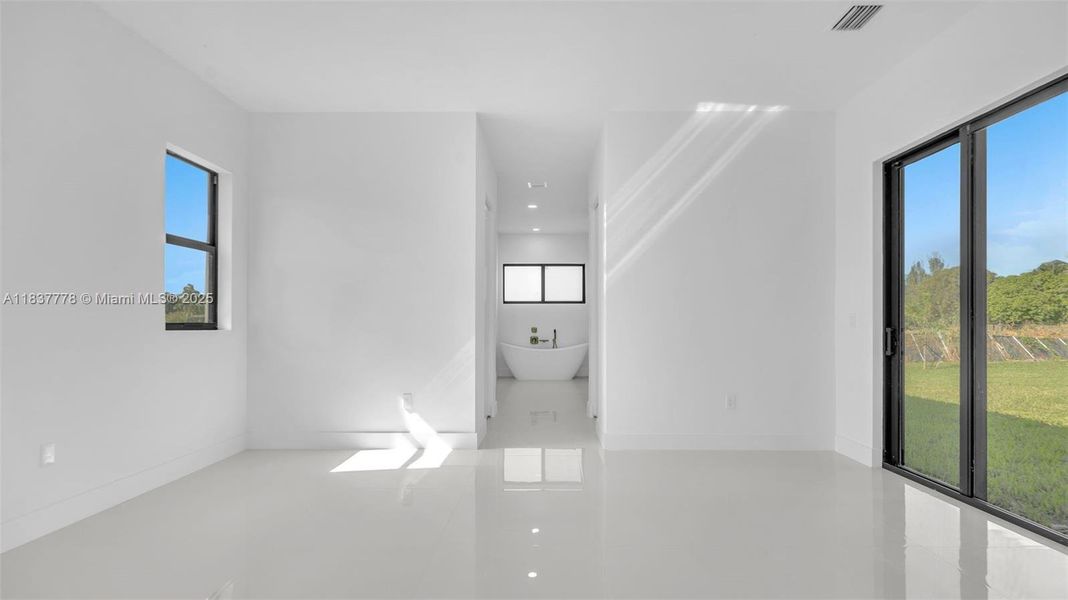 Spacious, unfurnished interior of a new home in , Miami (Image 30). Spacious, unfurnished interior of a new home in , Miami (Image 30).