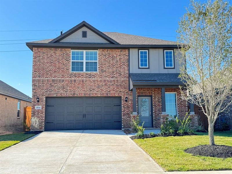 The Waller is a stunning two-story plan featured at Canterra Creek. This spacious home has an open layout with an exceptional chef-ready kitchen, a luxurious master retreat, powder room and covered patio all found on the first level. Upstairs you will find a loft with two closets, laundry room, three bedrooms and bathroom.