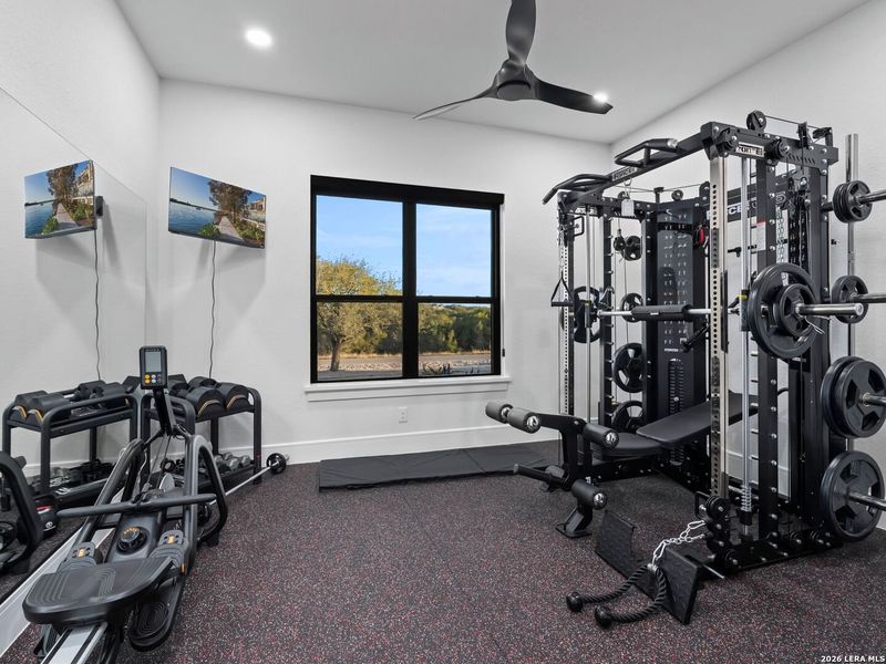 Community amenities in , Canyon Lake (Image 51).