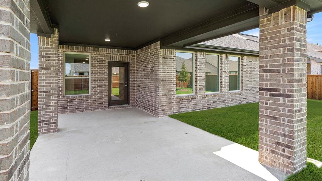 25. 1336 Burgess - Patio 25. 1336 Burgess - Patio