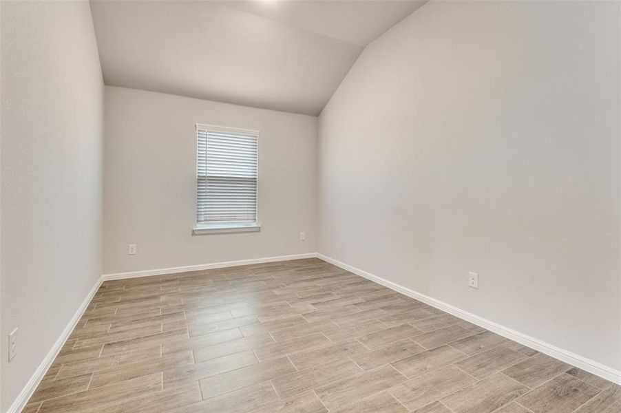 Spacious, unfurnished interior of a new home in , Fort Worth (Image 16).