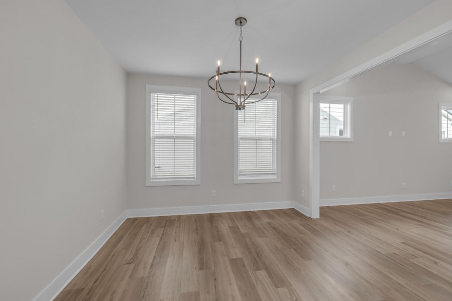 Spacious, unfurnished interior of a new home in Social Circle, Chattanooga (Image 10).