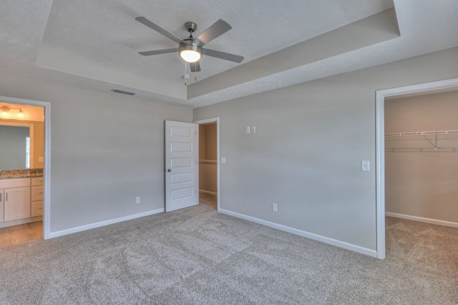 Spacious, unfurnished interior of a new home in Legacy Preserve, Tullahoma (Image 20).