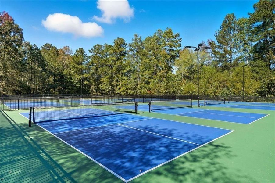 Community amenities in Riverwood, Dallas (Image 47).