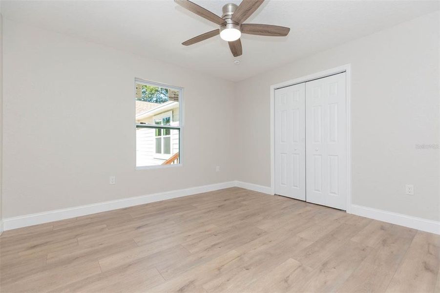 Spacious, unfurnished interior of a new home in , Dade City (Image 41).