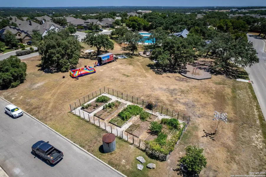 Image 46 of a home in Balcones Creek 70'.