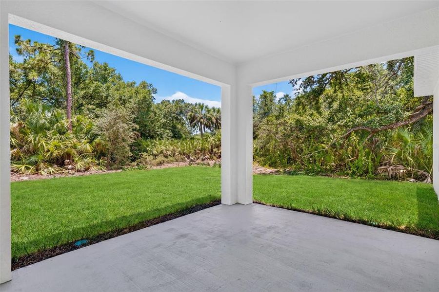 Exterior details and patio area of a home in , Port Charlotte (Image 3).