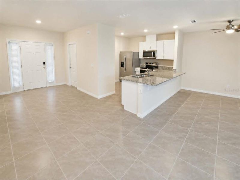 Spacious, unfurnished interior of a new home in Rivers Edge, Edgewater (Image 22).