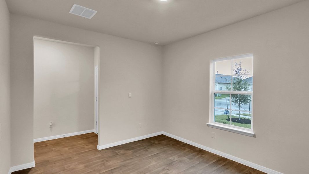 Spacious, unfurnished interior of a new home in Carillon, Manor (Image 9). Spacious, unfurnished interior of a new home in Carillon, Manor (Image 9).