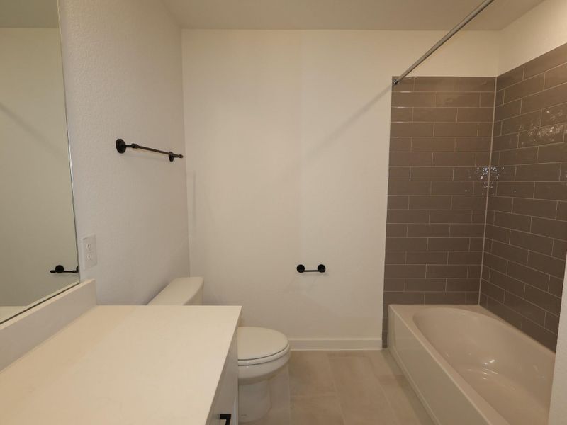 Image 36 of a home in Edgewood.