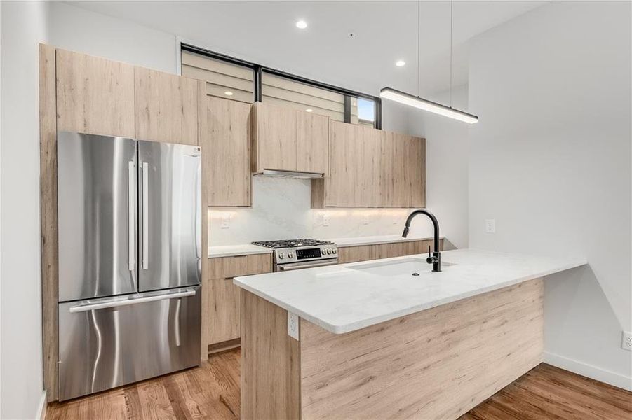 Furnished interior view inside a new home in Ten 5 Summerhill, Atlanta (Image 8).