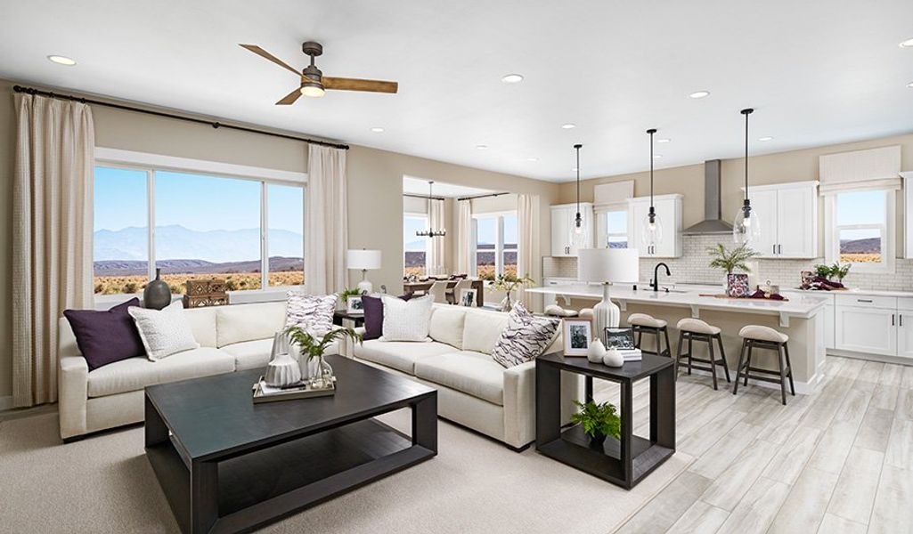 Daniel-W21D-TrailCrest great room