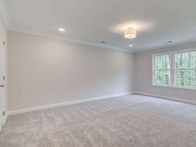 Spacious, unfurnished interior of a new home in Cherokee Township, Acworth (Image 22).