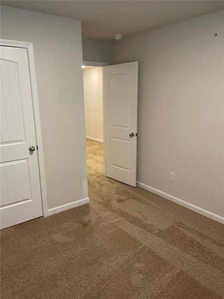 Spacious, unfurnished interior of a new home in , Hampton (Image 14).