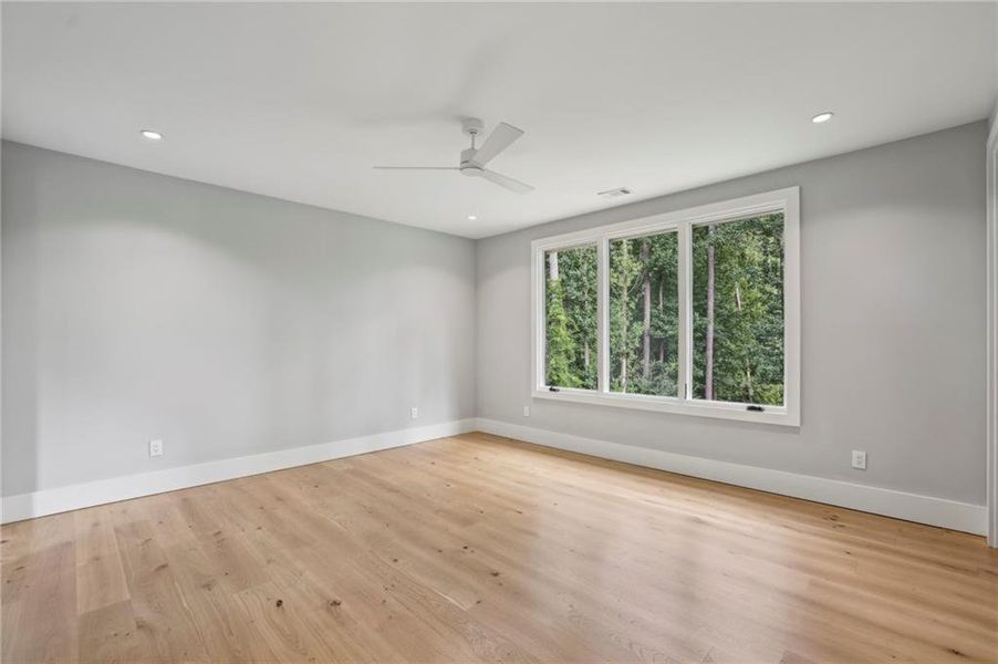 Spacious, unfurnished interior of a new home in , Atlanta (Image 37).