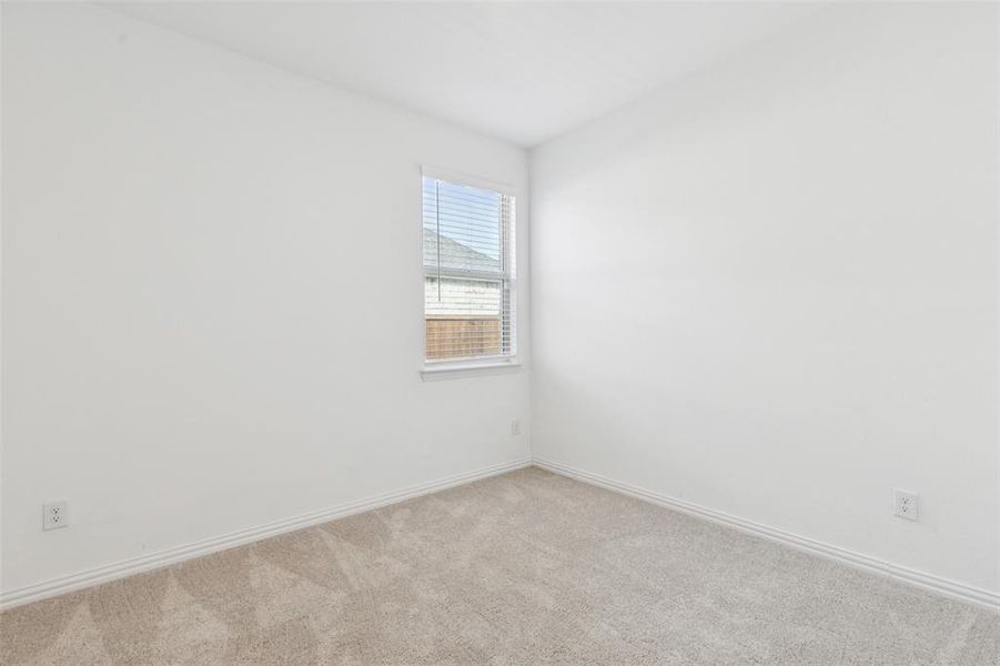 Spacious, unfurnished interior of a new home in Linden Hills: Classic Collection, Little Elm (Image 20). Spacious, unfurnished interior of a new home in Linden Hills: Classic Collection, Little Elm (Image 20).