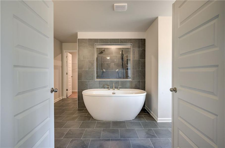 Furnished interior view inside a new home in Trinity Park, McDonough (Image 9).