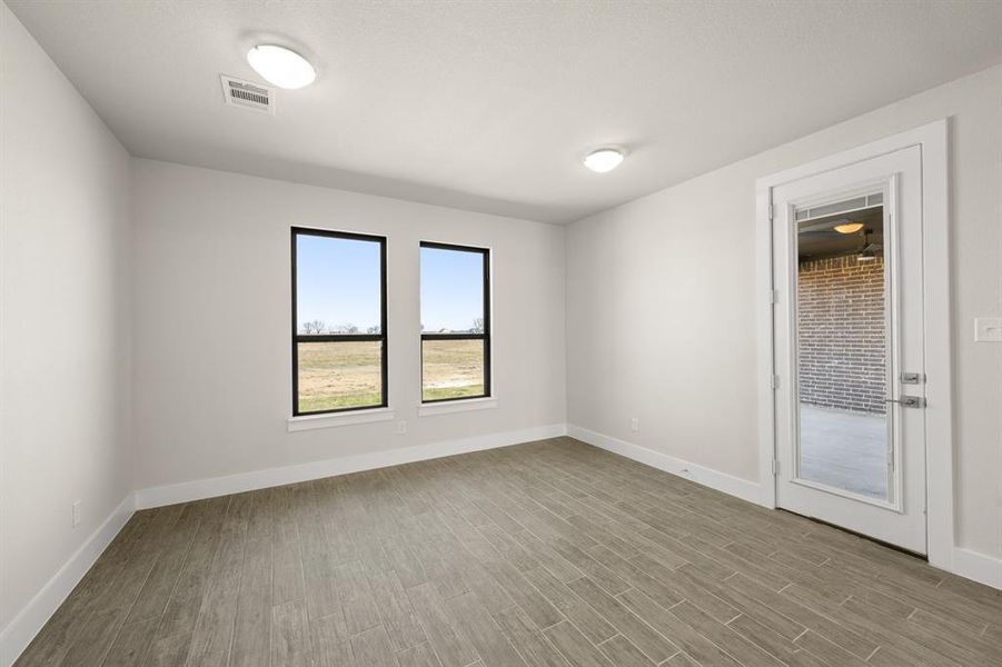 2301 Maywood- Dining-1 2301 Maywood- Dining-1