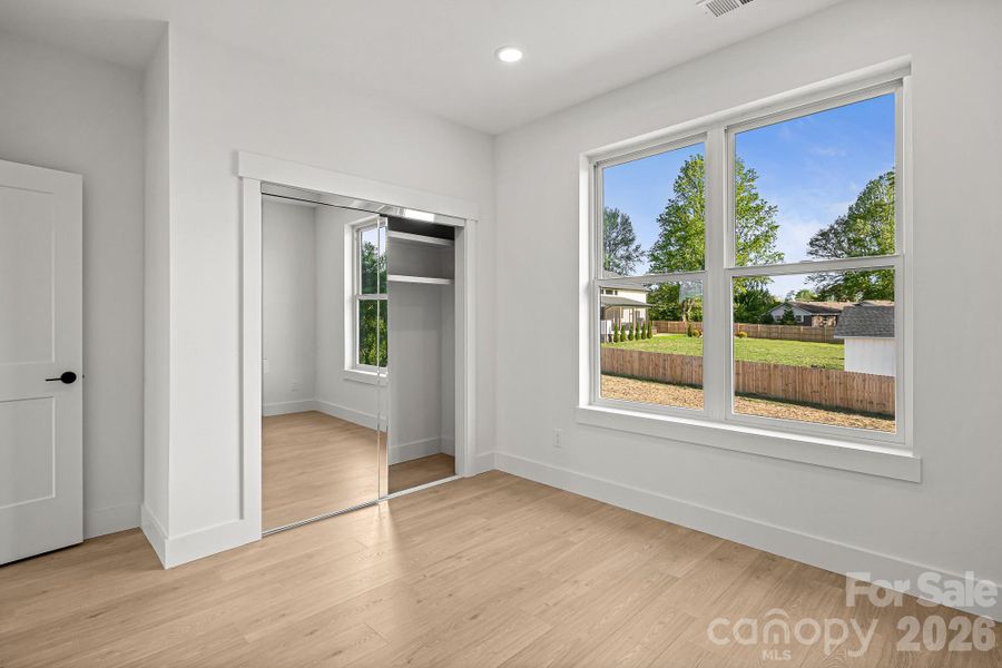 Spacious, unfurnished interior of a new home in , Flat Rock (Image 24).