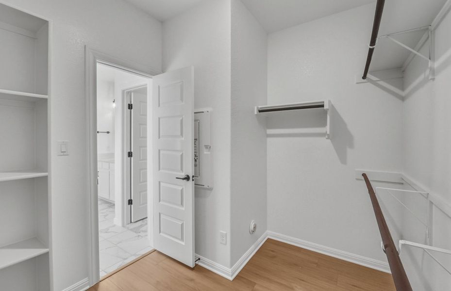 Spacious, unfurnished interior of a new home in Bluffview Reserve, Leander (Image 35). Spacious, unfurnished interior of a new home in Bluffview Reserve, Leander (Image 35).