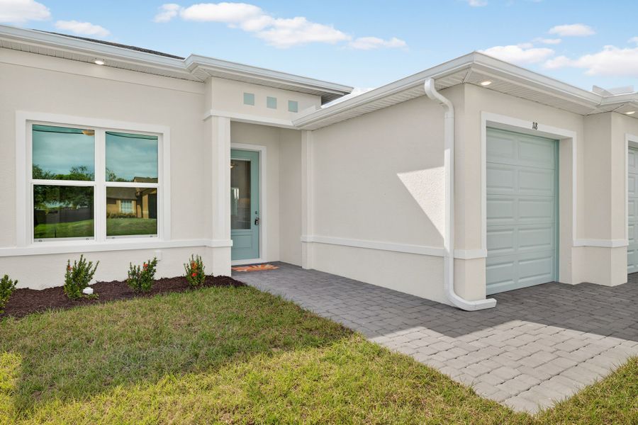 Representative exterior details of a home built from the The Coral Haven by Sunlife Homes LLC in Cape Coral, Cape Coral (Image 3).