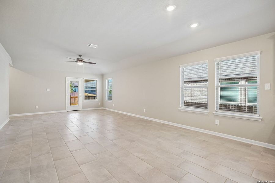 Spacious, unfurnished interior of a new home in Arcadia Ridge - Premier Series, San Antonio (Image 33). Spacious, unfurnished interior of a new home in Arcadia Ridge - Premier Series, San Antonio (Image 33).