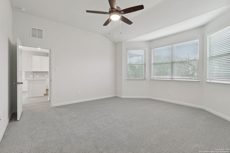 Spacious, unfurnished interior of a new home in Royal Crest, San Antonio (Image 41). Spacious, unfurnished interior of a new home in Royal Crest, San Antonio (Image 41).