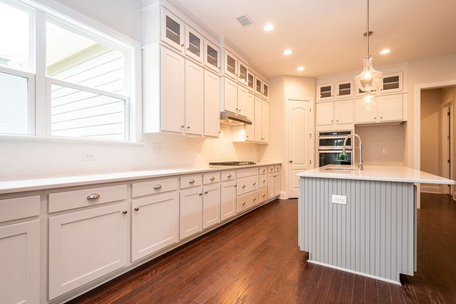 Representative furnished interior of a home built from the St Andrews with 3rd Floor Retreat by Greybrook Homes in Edmunds Farm, Clover (Image 16).