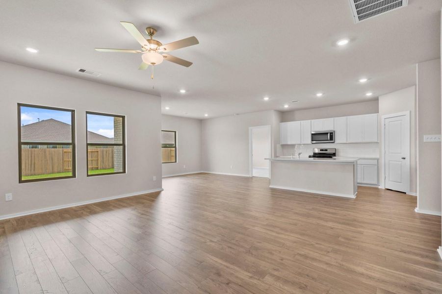 Spacious, unfurnished interior of a new home in Windrose Green, Angleton (Image 16). Spacious, unfurnished interior of a new home in Windrose Green, Angleton (Image 16).