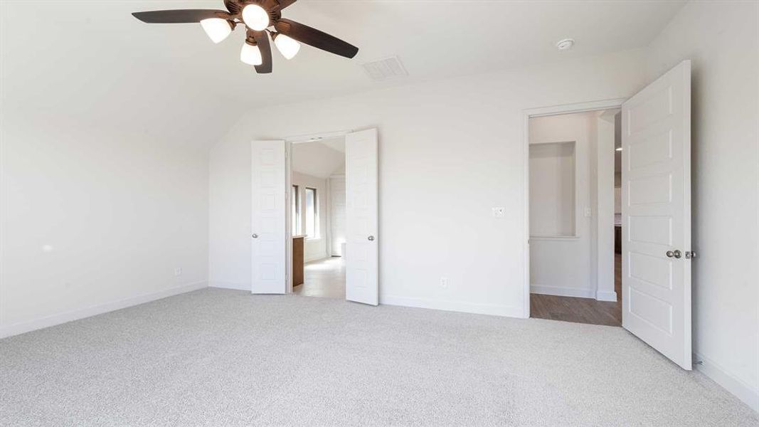 Spacious, unfurnished interior of a new home in Trinity Falls 50', McKinney (Image 21).