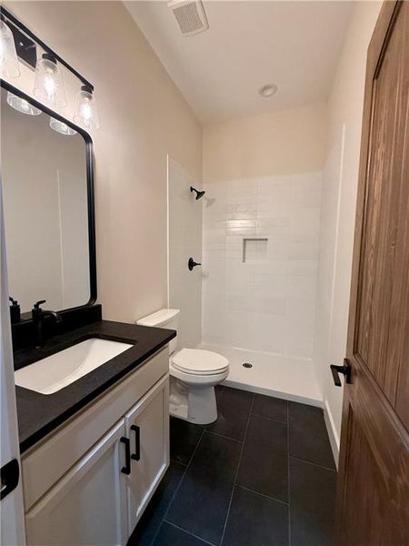 Furnished interior view inside a new home in , Ellijay (Image 13).