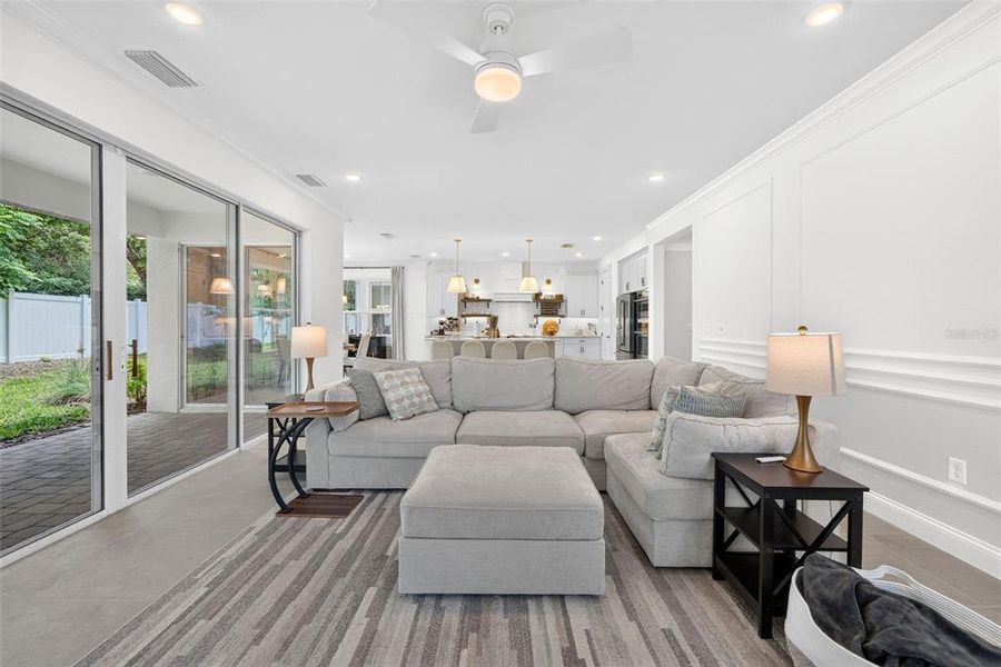 Furnished interior view inside a new home in , Orlando (Image 12).