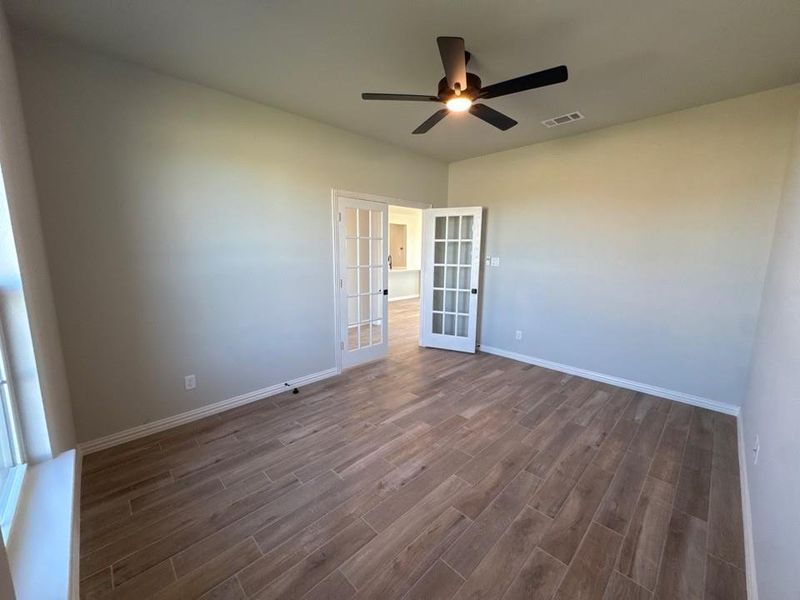 Spacious, unfurnished interior of a new home in Fairview Meadows, New Fairview (Image 12).