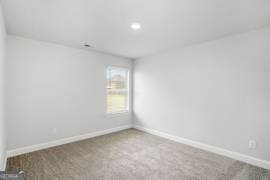 Spacious, unfurnished interior of a new home in Harley Farms South, Bonaire (Image 23).
