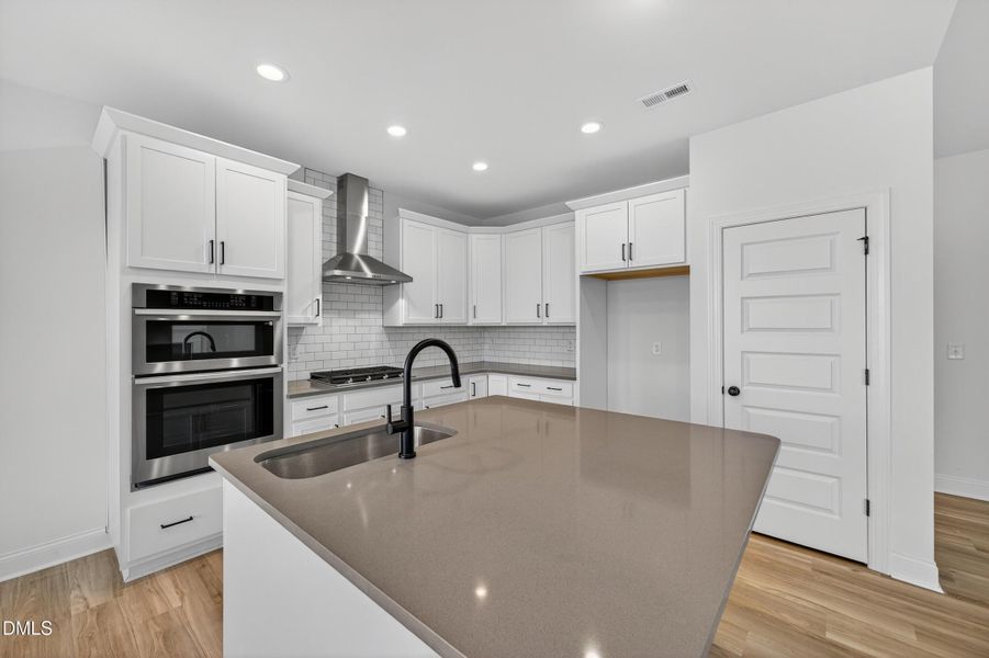 11 -66 tennyson drive, interior, kitchen