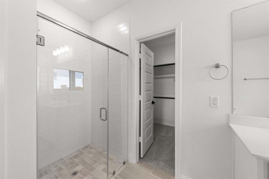 Furnished interior view inside a new home in River Ranch, Van Alstyne (Image 10).