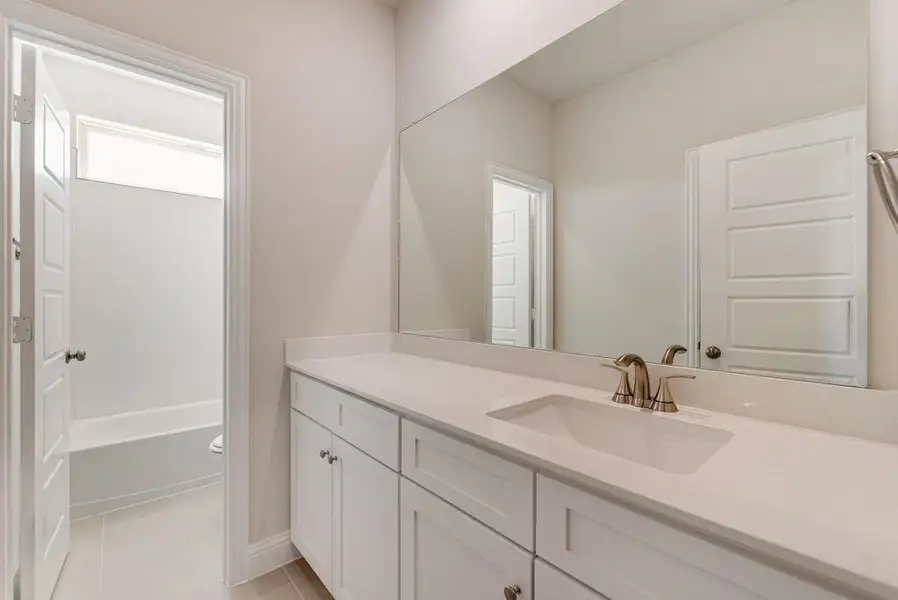 Furnished interior view inside a new home in Bayside, Rowlett (Image 9). Furnished interior view inside a new home in Bayside, Rowlett (Image 9).