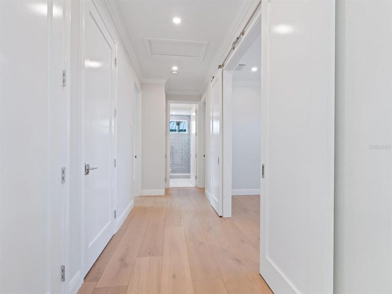 Spacious, unfurnished interior of a new home in , Sarasota (Image 52).