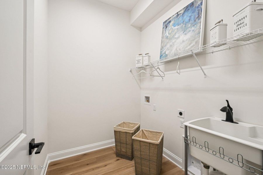 Image 72 of a home in Seabrook Village II. Image 72 of a home in Seabrook Village II.