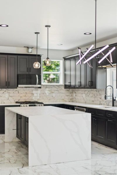 Image 27 of a home in .