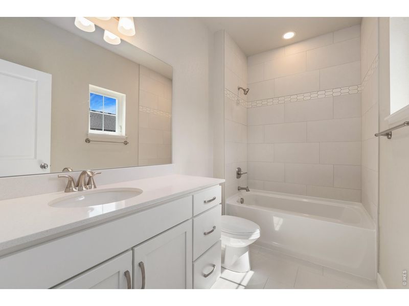 Furnished interior view inside a new home in The Lakes at Centerra - Discovery, Loveland (Image 4).