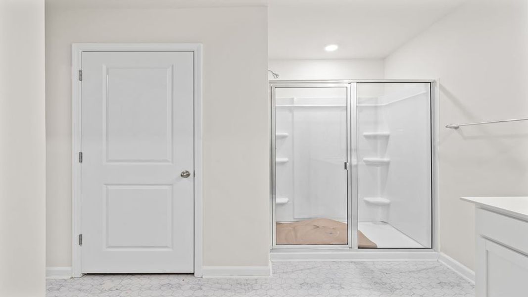 Spacious, unfurnished interior of a new home in Harrier Point, Woodruff (Image 28).