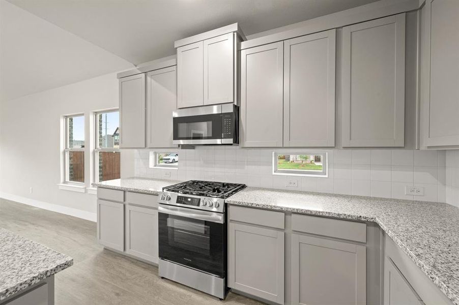 Furnished interior view inside a new home in Llano Springs, Fort Worth (Image 8).