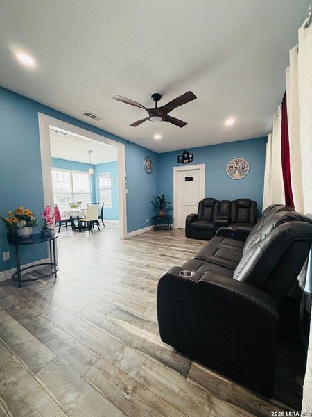 Furnished interior view inside a new home in , Schertz (Image 15).
