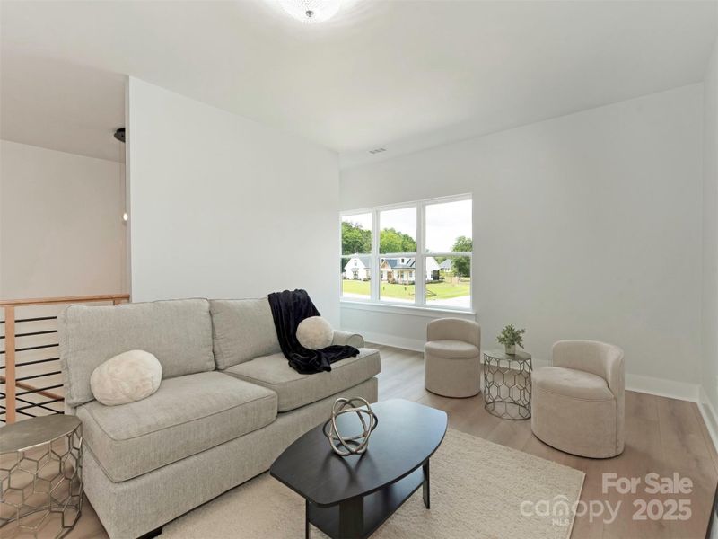 Laundry & Mud room w exterior exit