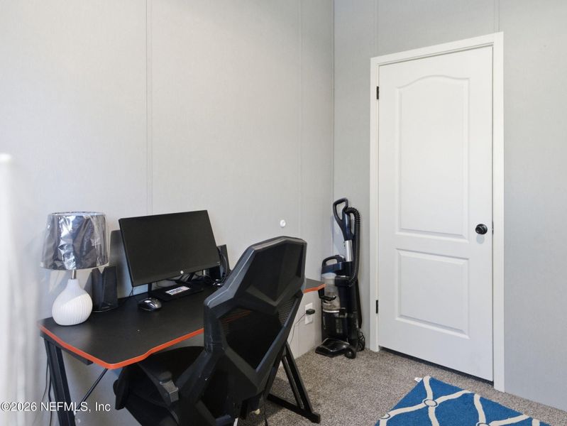 Furnished interior view inside a new home in , Palatka (Image 17).