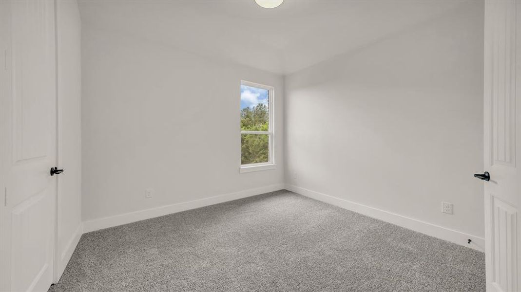 Spacious, unfurnished interior of a new home in Woodland Lakes Estates, Weatherford (Image 37).
