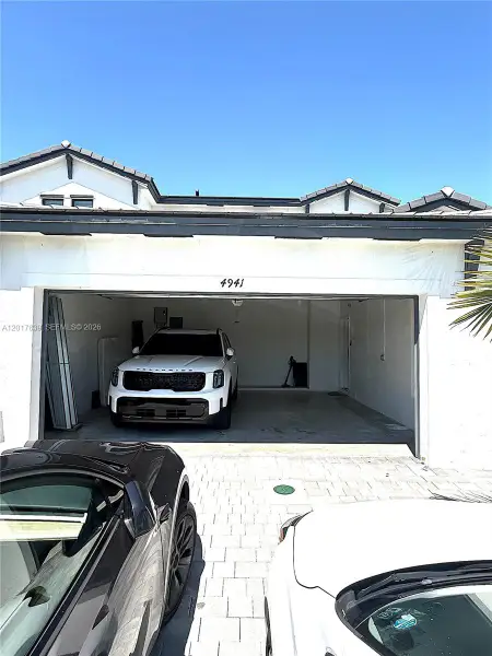 Exterior details and patio area of a home in , Dania Beach (Image 29).