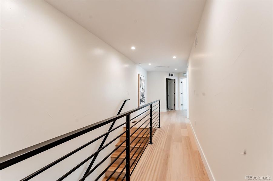 Spacious, unfurnished interior of a new home in , Englewood (Image 20).